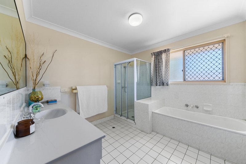 Photo - 76 Enbrook Street, Bracken Ridge QLD 4017 - Image 14