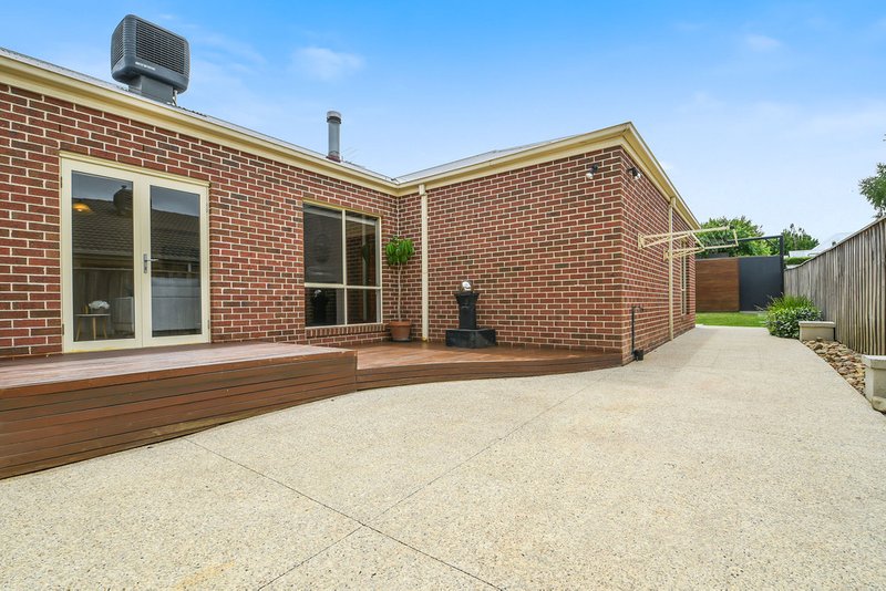 Photo - 76 Fairholme Boulevard, Berwick VIC 3806 - Image 20