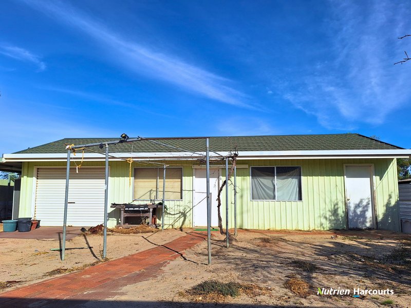 Photo - 76 Forrest Street, Kellerberrin WA 6410 - Image 12