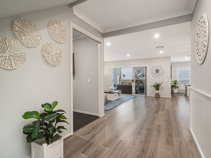 Photo - 76 Fraser Drive, Burpengary East QLD 4505 - Image 3