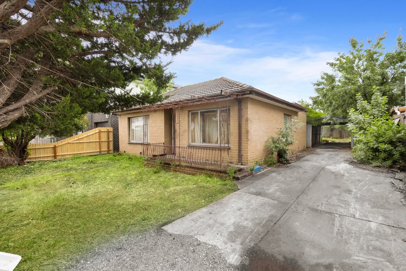 Photo - 76 George Street, St Albans VIC 3021 - Image 2