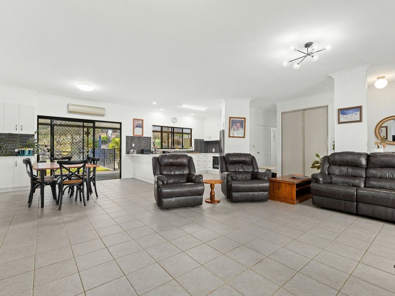 Photo - 76 Gilchrist Road, Rosehill QLD 4370 - Image 4