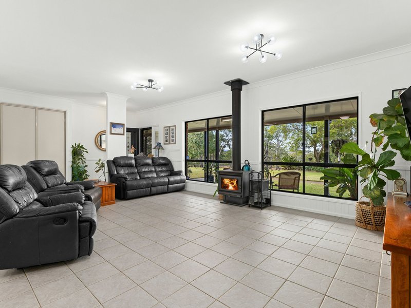 Photo - 76 Gilchrist Road, Rosehill QLD 4370 - Image 6