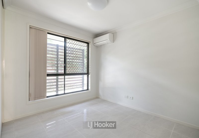 Photo - 76 Glasshouse Crescent, Forest Lake QLD 4078 - Image 9