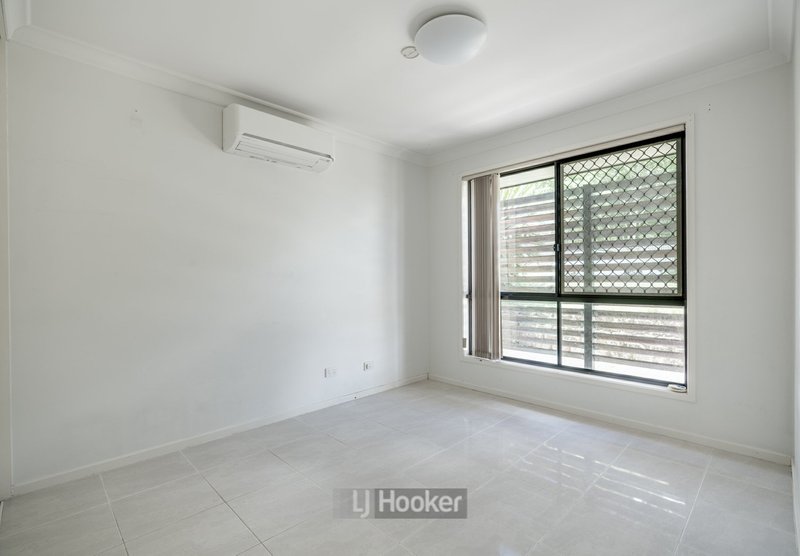 Photo - 76 Glasshouse Crescent, Forest Lake QLD 4078 - Image 10