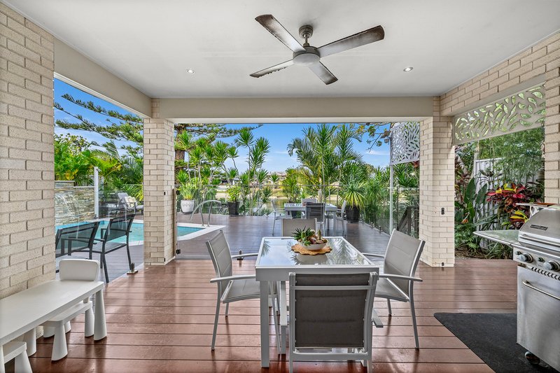 Photo - 76 Gretel Drive, Mermaid Waters QLD 4218 - Image 7