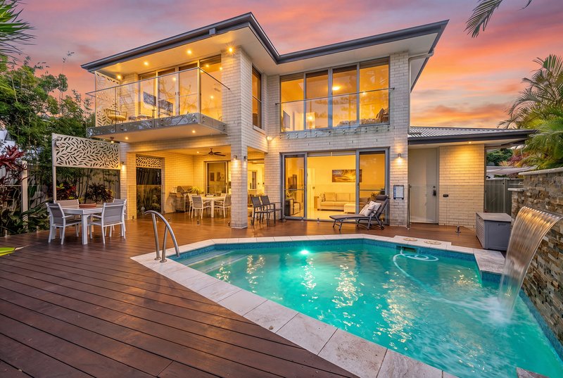 Photo - 76 Gretel Drive, Mermaid Waters QLD 4218 - Image 18