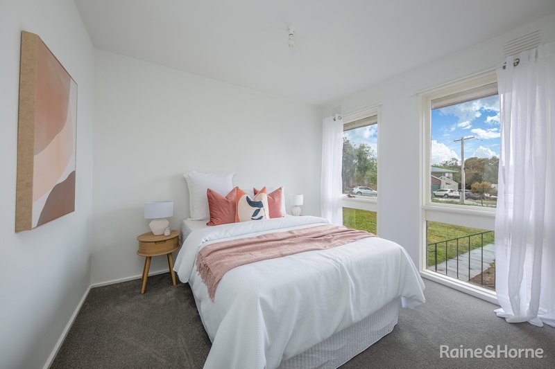 Photo - 76 Higgins Avenue, Sunbury VIC 3429 - Image 12