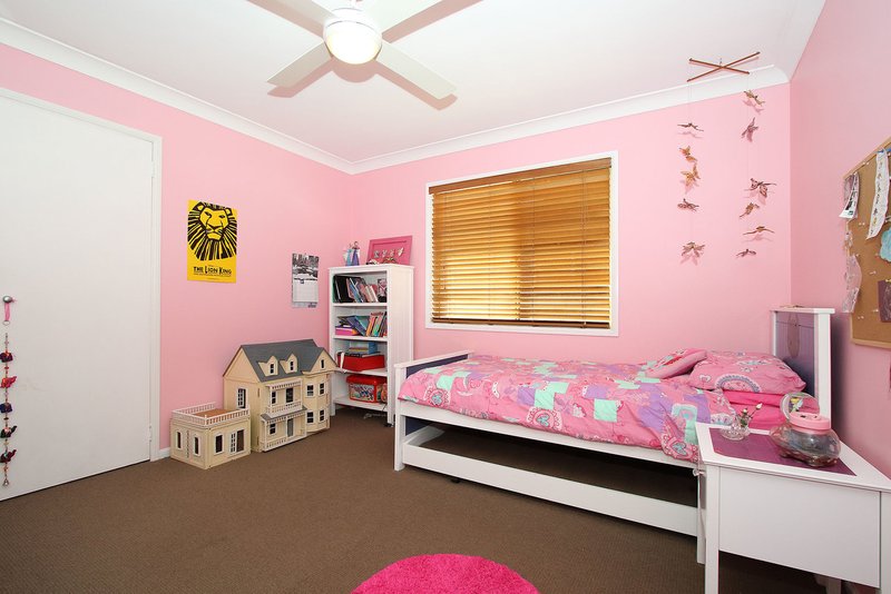 Photo - 76 Holland Road, Holland Park QLD 4121 - Image 8