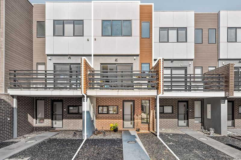 Photo - 7/6 Huckson Street, Dandenong VIC 3175 - Image 1