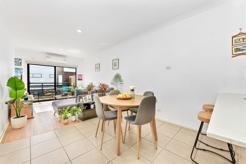 Photo - 7/6 Huckson Street, Dandenong VIC 3175 - Image 7