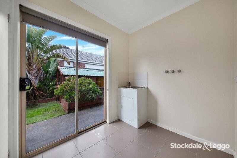 Photo - 76 Huntington Drive, Craigieburn VIC 3064 - Image 13