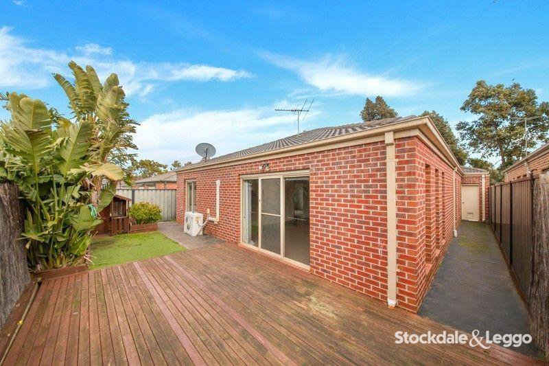 Photo - 76 Huntington Drive, Craigieburn VIC 3064 - Image 14