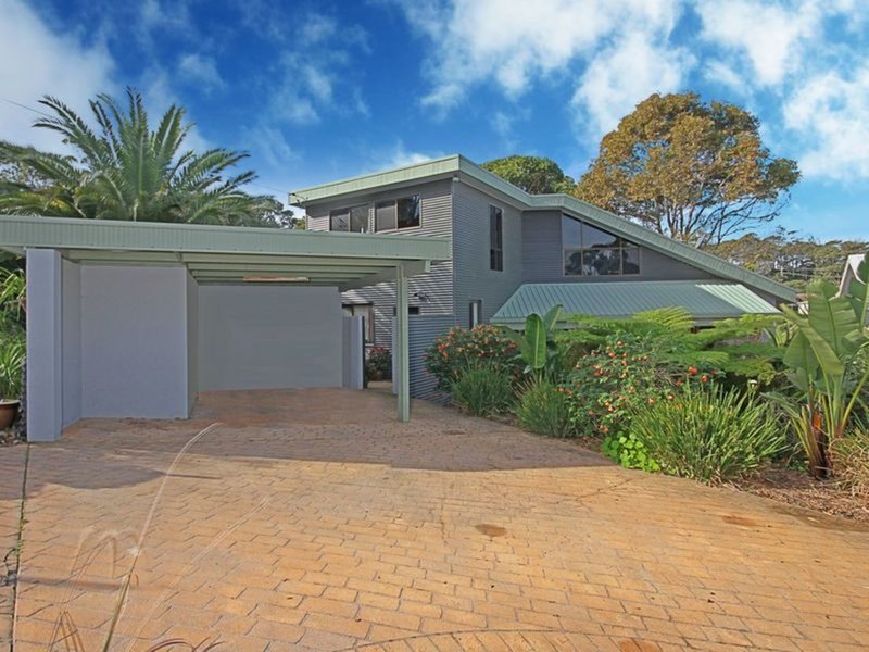 Photo - 76 Iluka Avenue, Malua Bay NSW 2536 - Image 3