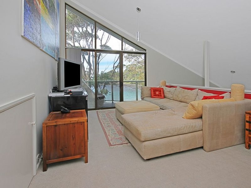 Photo - 76 Iluka Avenue, Malua Bay NSW 2536 - Image 13