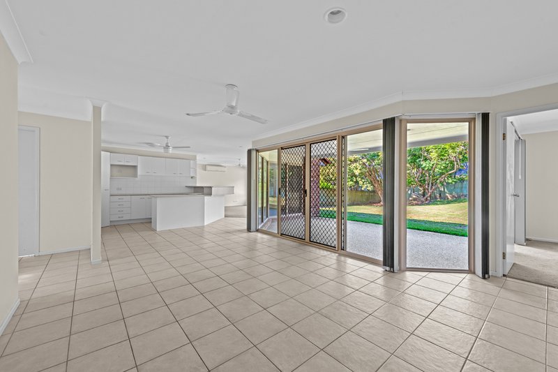 Photo - 76 Kays Road, The Gap QLD 4061 - Image 3