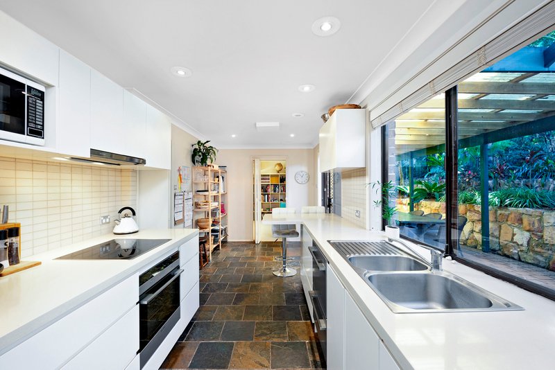 Photo - 76 Kens Road, Frenchs Forest NSW 2086 - Image 2