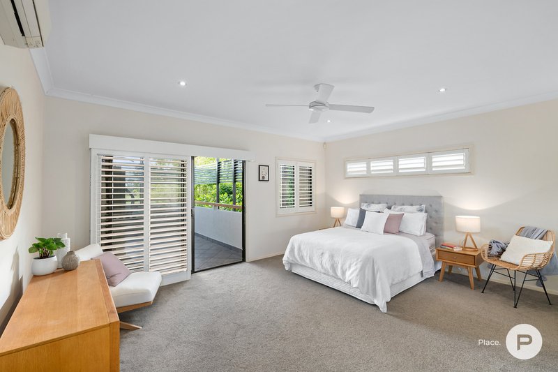 Photo - 76 King Arthur Terrace, Tennyson QLD 4105 - Image 11