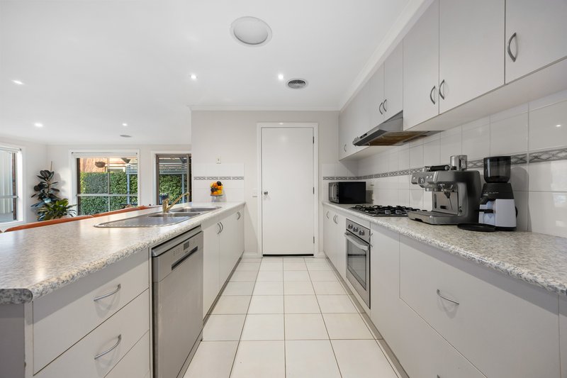 Photo - 76 Lake Gardens Avenue, Lake Gardens VIC 3355 - Image 4