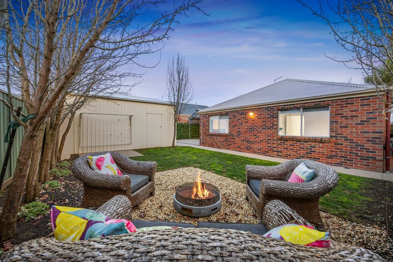 Photo - 76 Lake Gardens Avenue, Lake Gardens VIC 3355 - Image 16