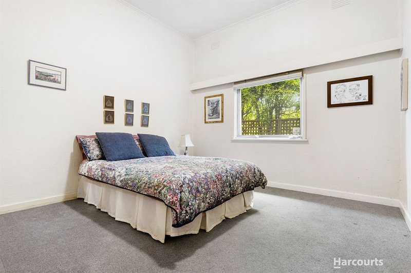 Photo - 76 Lake Road, Blackburn VIC 3130 - Image 6