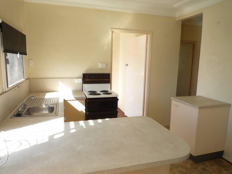Photo - 76 Laura Street, Clontarf QLD 4019 - Image 2