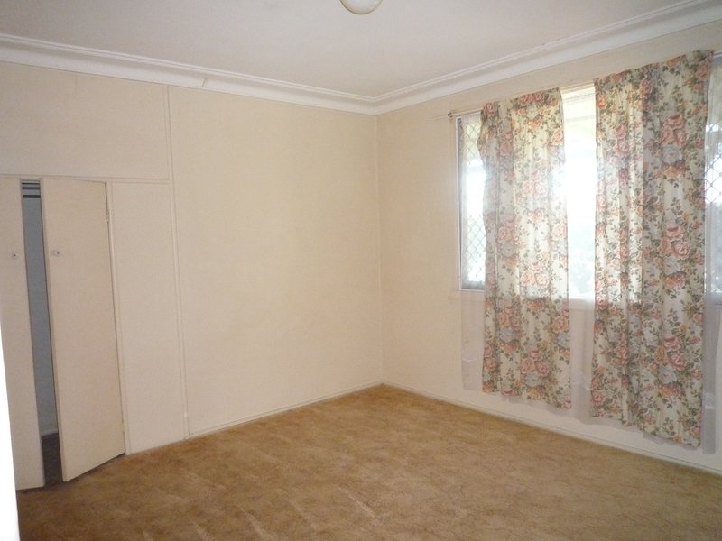 Photo - 76 Laura Street, Clontarf QLD 4019 - Image 3