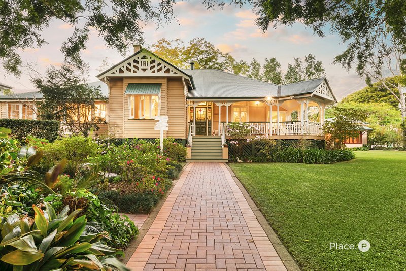 Photo - 76 Laurel Avenue, Chelmer QLD 4068 - Image 2