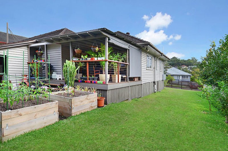 Photo - 76 Layard Street, Holland Park QLD 4121 - Image 10