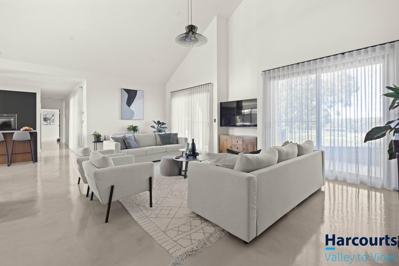 Photo - 76 Limousin Way, Lower Chittering WA 6084 - Image 6