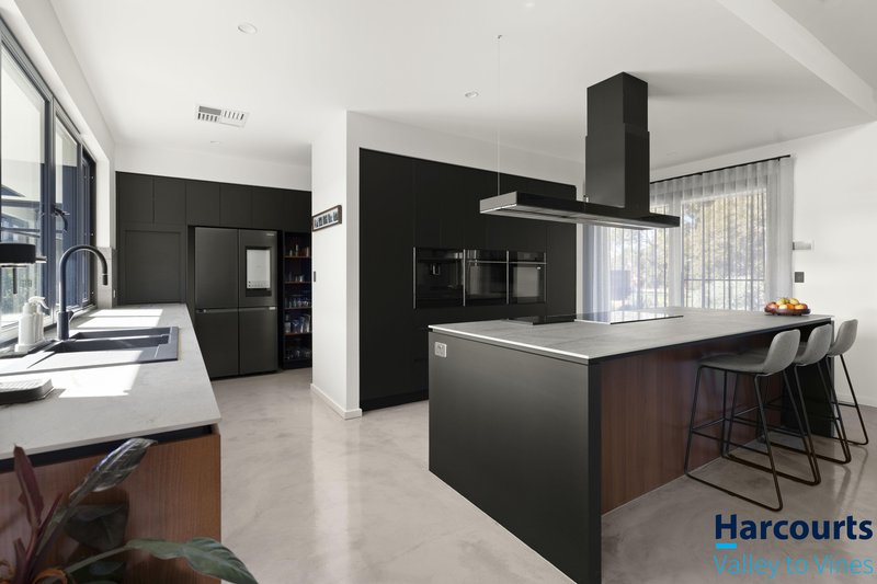 Photo - 76 Limousin Way, Lower Chittering WA 6084 - Image 11