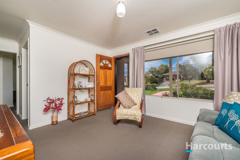 Photo - 76 Littleham Loop, Quinns Rocks WA 6030 - Image 4