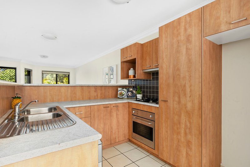 Photo - 76 Lockrose Street, Mitchelton QLD 4053 - Image 4