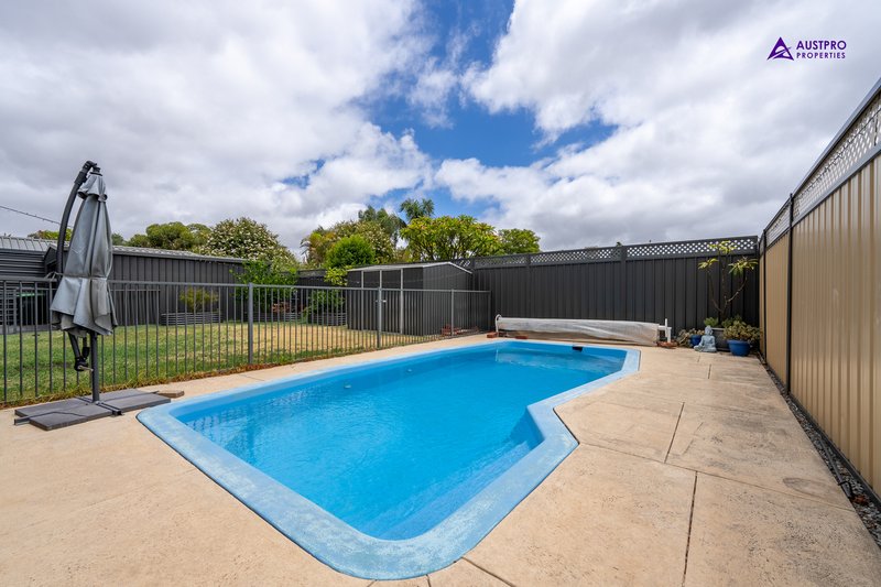 76 Lyrebird Way, Thornlie WA 6108