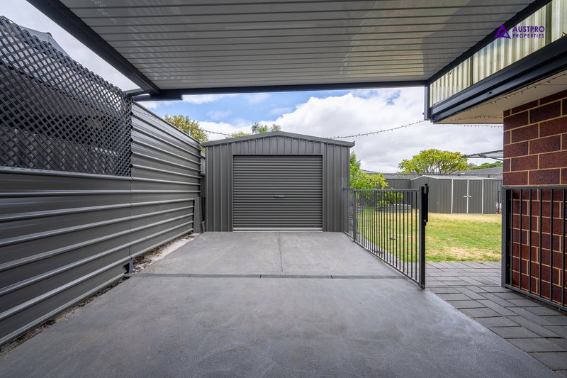 Photo - 76 Lyrebird Way, Thornlie WA 6108 - Image 21