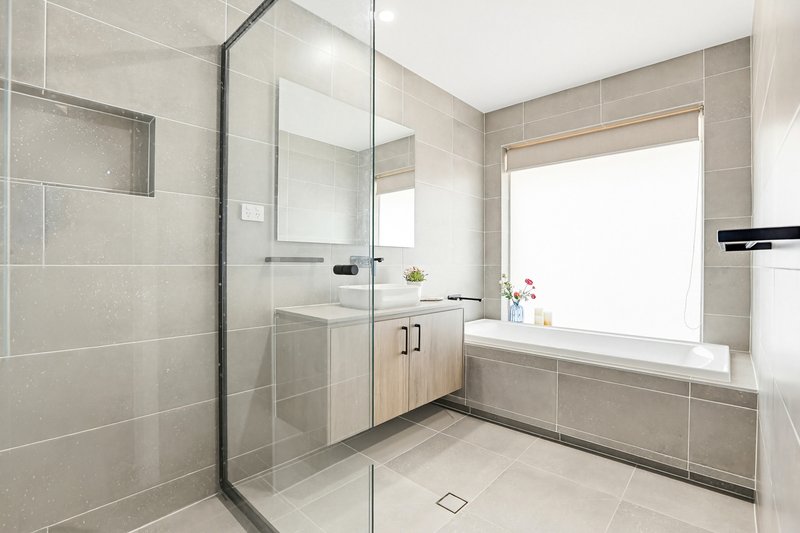 Photo - 76 Magic Street, Vineyard NSW 2765 - Image 13