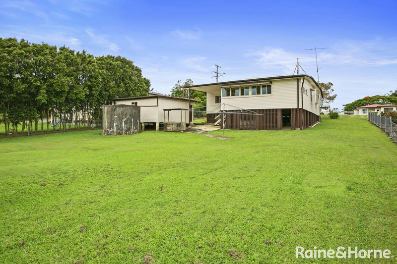 Photo - 76 Maple Street, Cooroy QLD 4563 - Image 2