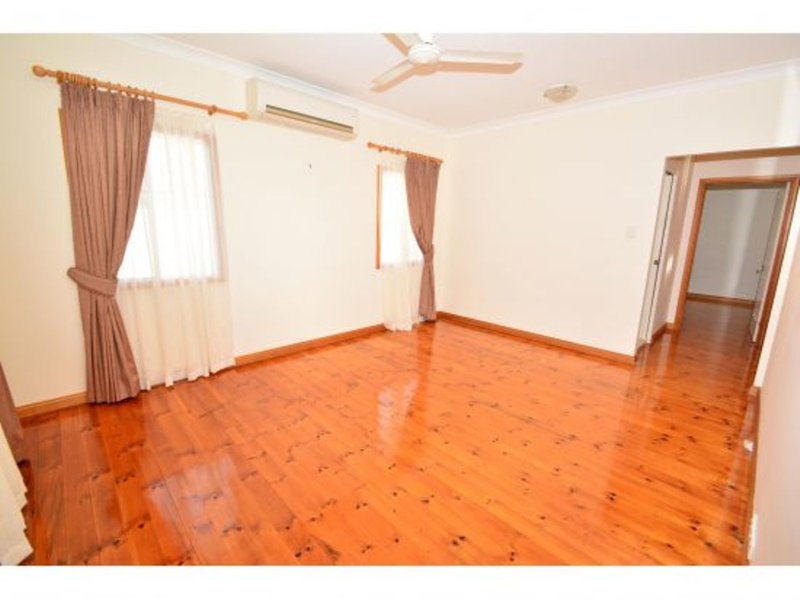 Photo - 76 Mar Street, Holland Park QLD 4121 - Image 9