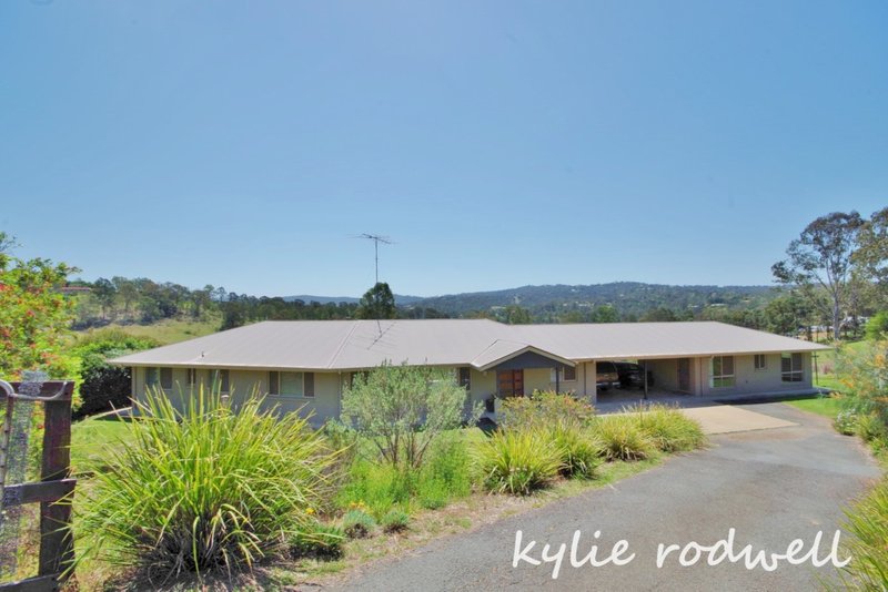 Photo - 76 Markwell Dr , Kooralbyn QLD 4285 - Image 3