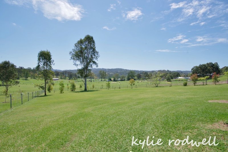 Photo - 76 Markwell Dr , Kooralbyn QLD 4285 - Image 24