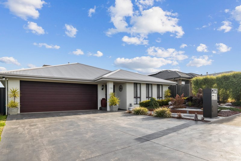 76 Mewburn Drive, Goulburn NSW 2580