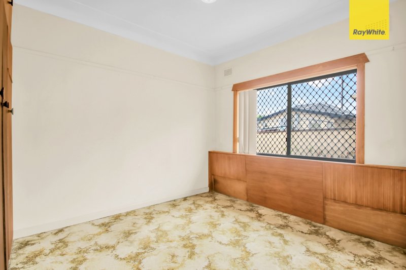 Photo - 76 Monitor Road, Merrylands NSW 2160 - Image 8