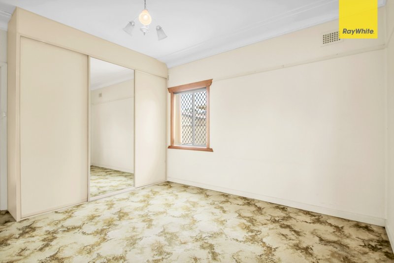 Photo - 76 Monitor Road, Merrylands NSW 2160 - Image 9