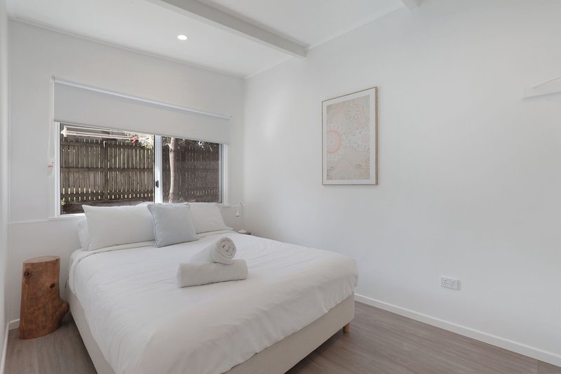 Photo - 76 Mooloomba Road, Point Lookout QLD 4183 - Image 19
