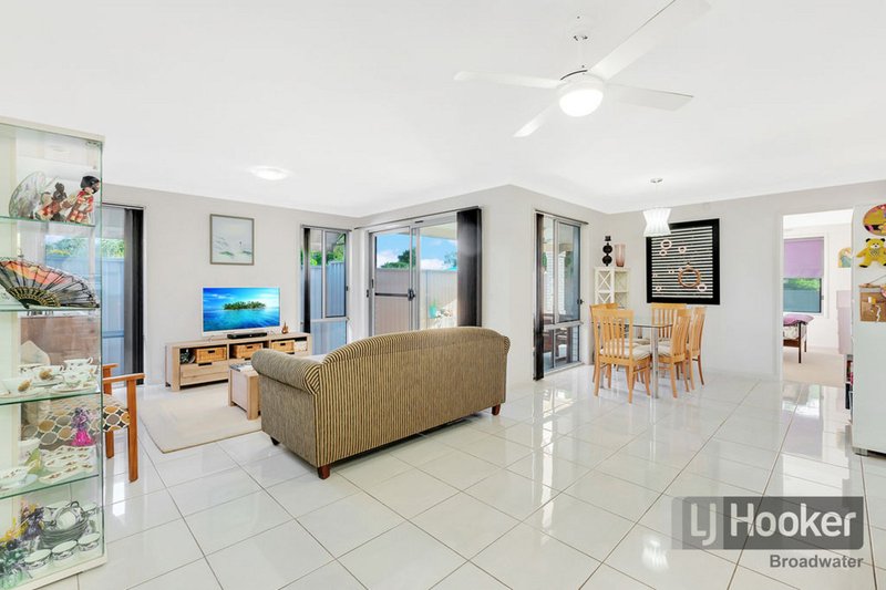 Photo - 76 Morala Avenue, Runaway Bay QLD 4216 - Image 7