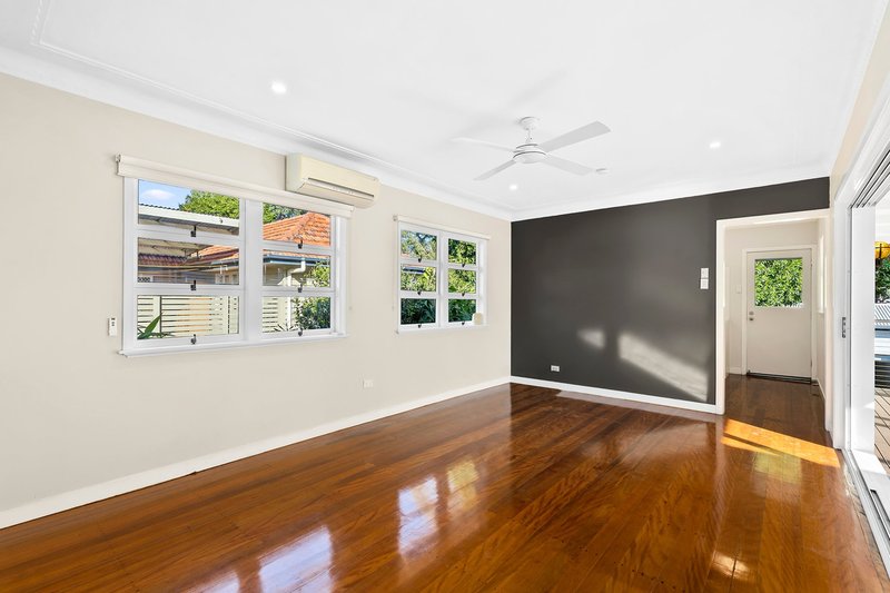 Photo - 76 Muriel Avenue, Moorooka QLD 4105 - Image 4