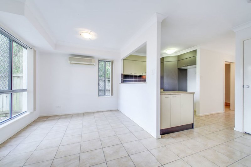 Photo - 7/6 Myrtle Crescent, Bridgeman Downs QLD 4035 - Image 4