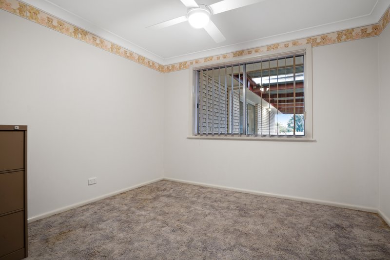 Photo - 76 Pell Street, Howlong NSW 2643 - Image 9