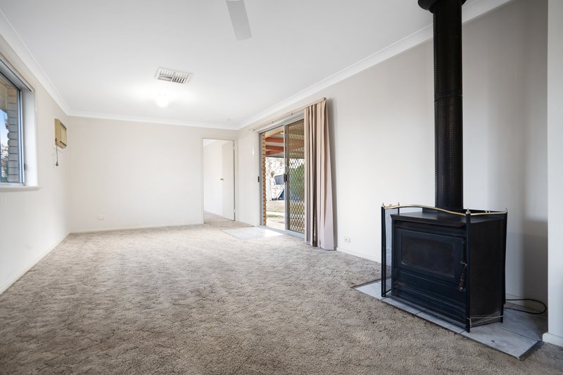 Photo - 76 Pell Street, Howlong NSW 2643 - Image 11