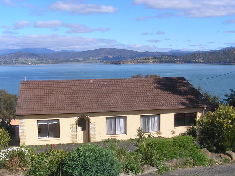 76 Penna Road, Midway Point TAS 7171